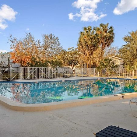 Sanctuary Gainesville Bright 2 Bedroom King Condo Zewnętrze zdjęcie
