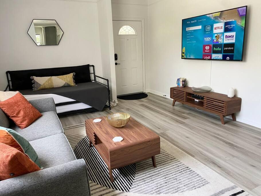 Sanctuary Gainesville Bright 2 Bedroom King Condo Zewnętrze zdjęcie
