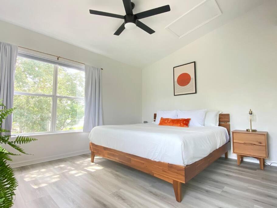 Sanctuary Gainesville Bright 2 Bedroom King Condo Zewnętrze zdjęcie